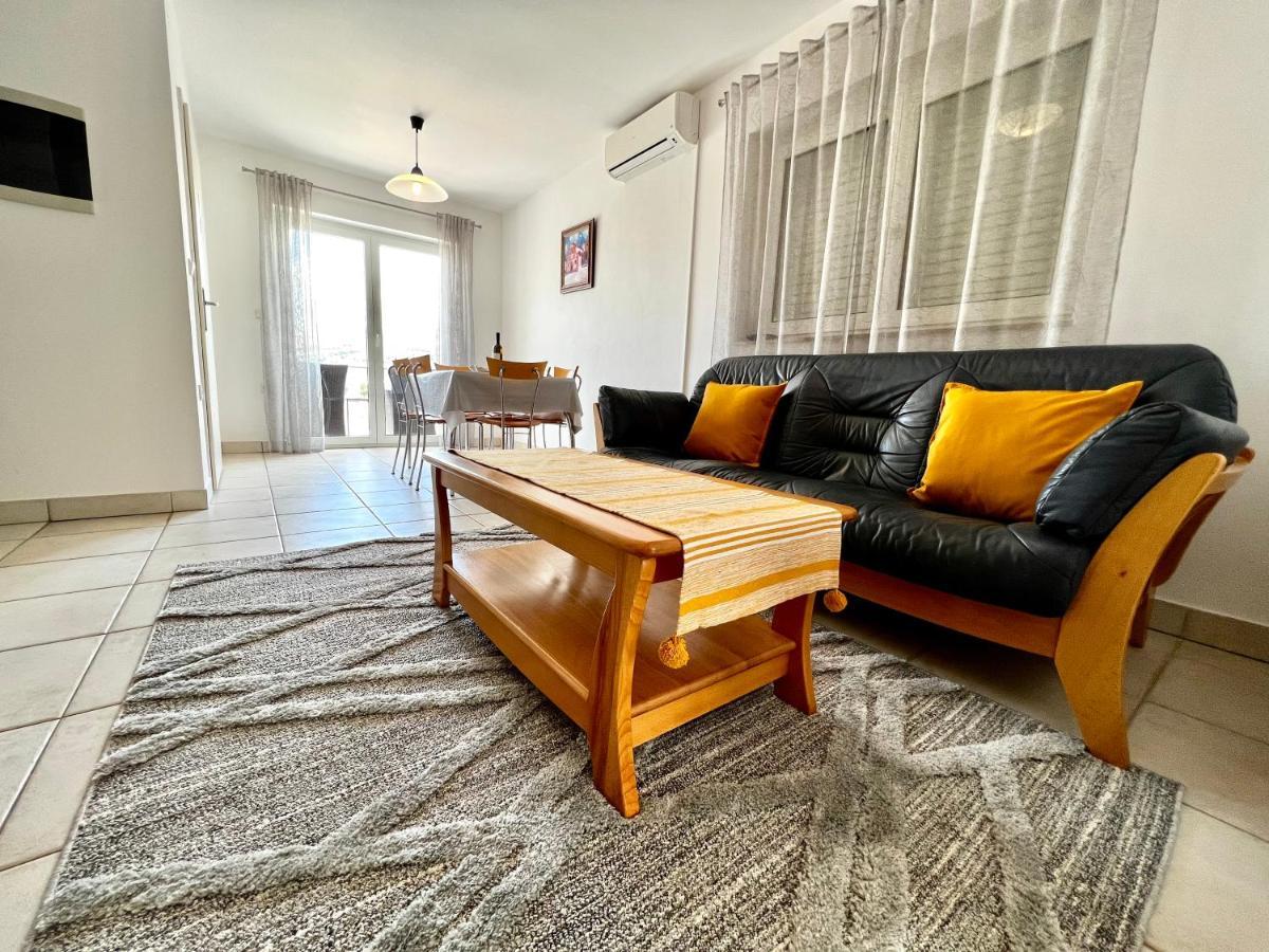 Apartments Lokunja Pag Town Εξωτερικό φωτογραφία