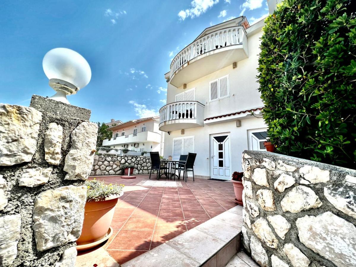 Apartments Lokunja Pag Town Εξωτερικό φωτογραφία